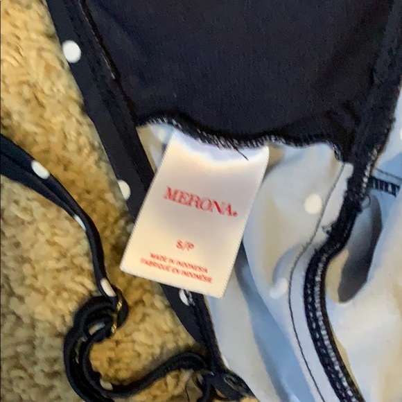 Two piece bathing suit - Picture 5 of 5